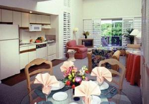 Colony Beach & Tennis Resort