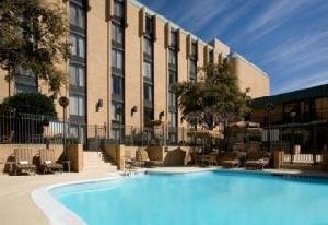 Holiday Inn Select North Dallas