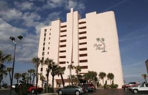 HOLIDAY INN EXPRESS OCEANFRONT HOTEL