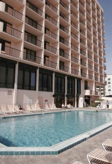 HOLIDAY INN EXPRESS OCEANFRONT HOTEL