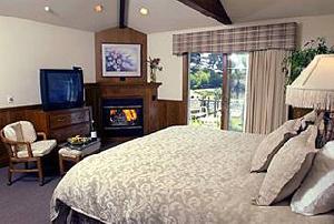 Lighthouse Lodge & Suites