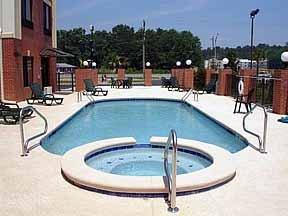 أفضل العروض ل ككومفورت سيويتس سافاناه ساوذ سافاناه 