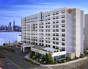 Sheraton Lincoln Harbor