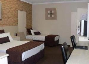 Comfort Inn & Suites Robertson Gardens