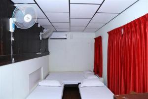 Best offers for APT. KUMARAKOM Kumarakom