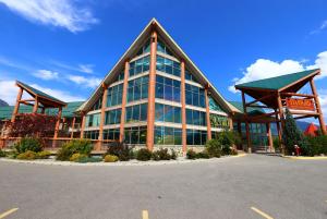 Best offers for FERNIE STANFORD RESORT Fernie