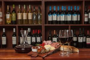 Best offers for LAS MORAS HOTEL San Lorenzo