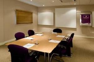 PREMIER INN MANCHESTER AIRPORT (M56/J6) RUNGER LANE SOUTH