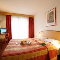 أفضل العروض ل Kyriad Nice Ouest Carros كارروس