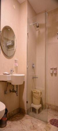 Best offers for MAAN New Delhi