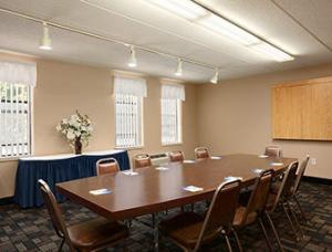 أفضل العروض ل ك يواليتيان ميدلبورو-بليماوذ ميدلبوراوه