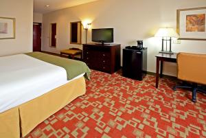 Best offers for HOLIDAY INN EXPRESS VINCENNES Vincennes