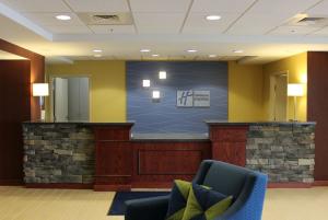 Best offers for HOLIDAY INN EXPRESS & SUITES MILFORD Stratford