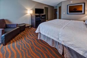 Best offers for HAMPTON INN CLARKSVILLE Clarksville