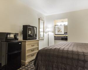 Best offers for ECONO LODGE COLISEUM Charleston 