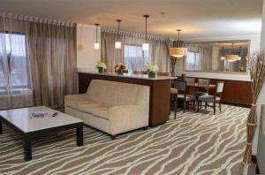 Best offers for CROWNE PLAZA WILMINGTON NORTH Claymont 