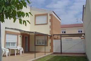 Apartamentos Chalets Las Norias