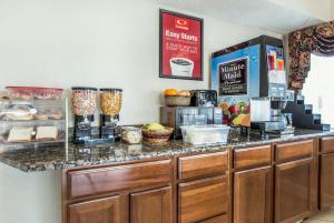 Best offers for ECONO LODGE THOMASTON Thomaston