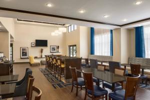 Best offers for HAMPTON INN & SUITES LAVONIA Lavonia