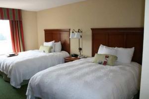 Best offers for HAMPTON INN & SUITES ST. LOUIS-EDWARDSVILLE Glen Carbon 