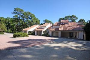 Resort Questat Tops'l Beach Resort - Tennis Villas