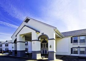 Best offers for QUALITY INN Fairmont