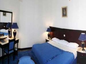 Topaz Suites Hotel