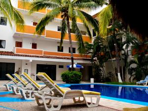 Best offers for Costa Brava Manzanillo