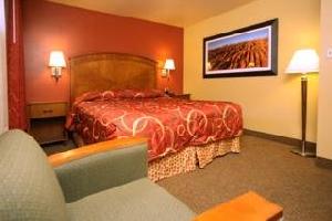 Best Western Plus Greenwell Inn