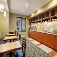 أفضل العروض ل هيات ساممرفيلد سويتس جاولريا هيوستون