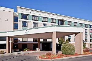 Best offers for HOLIDAY INN HOTEL & SUITES HUNTINGTON-CIVIC ARENA Huntington