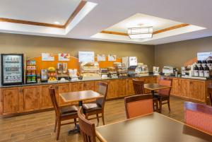 Best offers for HOLIDAY INN EXPRESS HOTEL & SUITES DOUGLAS Douglas