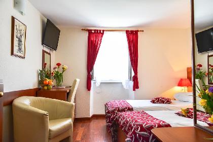 Best offers for B&B Kastel 1700 Split