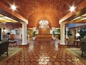 Best offers for EMBASSY SUITES BY HILTON SCOTTSDALE RESORT Carefree 