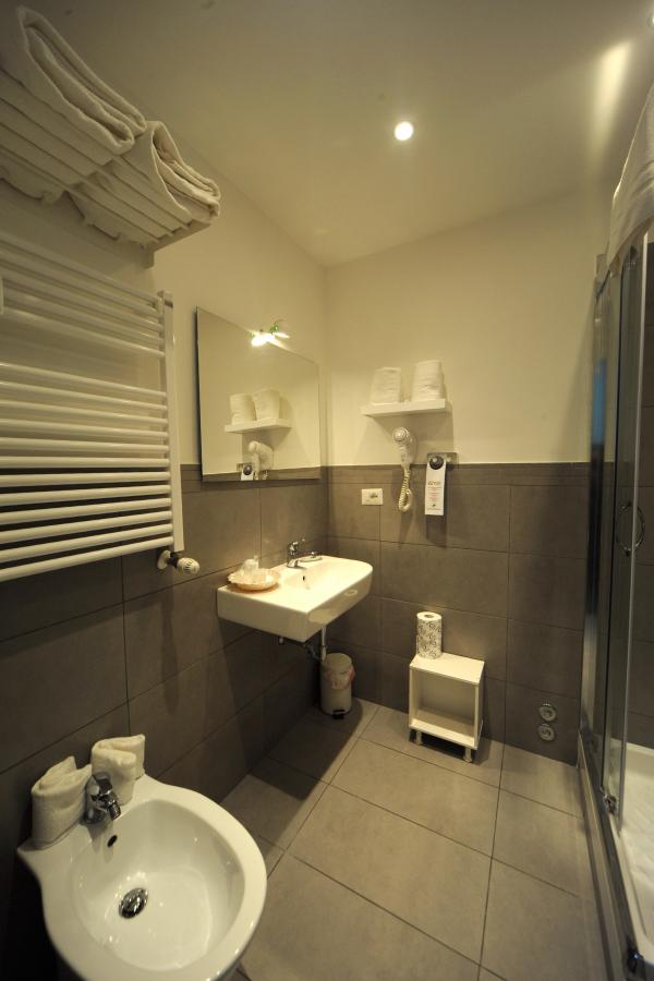 أفضل العروض ل ون تيم روم روما