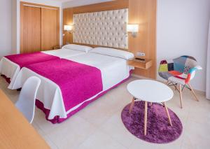 Best offers for HOTEL MEDITERRANEO BAY HOTEL AND RESORT, 4* ROQUETAS DE MAR Almeria
