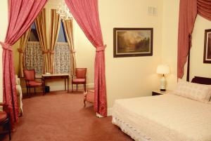 Best offers for GEISER GRAND HOTEL Baker City 