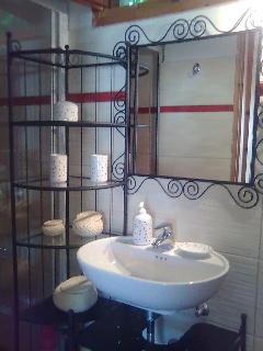 Best offers for Yiannas Studio Paxoi