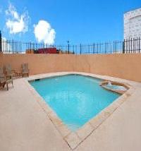 أفضل العروض ل ككومفورت سيويتس دالاس 