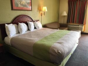 Best offers for AMERICAS BEST VALUE INN-FORREST CITY Forrest City