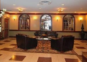 Governor Dinwiddie Hotel and Suites, an Ascend Co