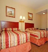 Best offers for Econo Lodge Macarthur Airport Long Island City 