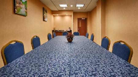 Best offers for PLUS VICTOR INN SUITES Victor 