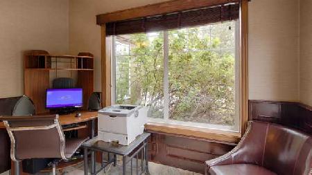 أفضل العروض ل بست وسترن ماونتينفيوان - ستاندارد 1 كينج بد جولدن