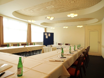 Best offers for HOLIDAY Thun