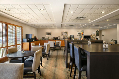 Best offers for WINGATE BY WYNDHAM CALGARY SOUTH Calgary