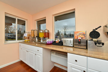 Best offers for AMERICAS BEST VALUE INN SEATTLE/TACOMA NEAR JBLM BASE Lakewood