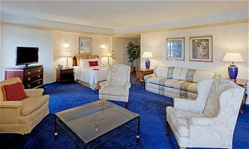 أفضل العروض ل Crowne Plaza Pittsfield بيتسفيلد 