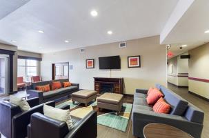 أفضل العروض ل كومفورتان سويتس لاكسايد إاجل باس 