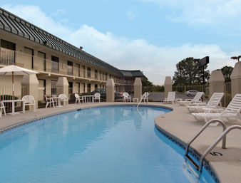 Best offers for SUPER 8 KNOXVILLE NORTH/POWELL Powell